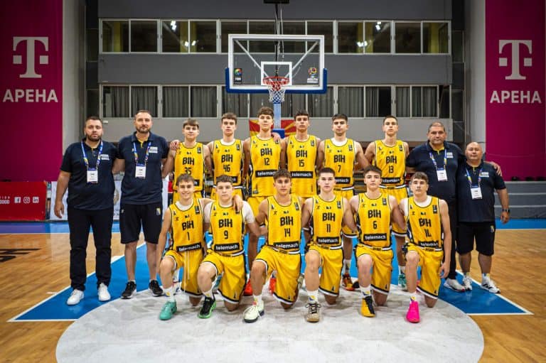 muska kosarkaska reprezentacija u 16 uvjerljivo je savladala vrsnjake iz norveske na otvaranju eurobasketa b divizije koje se igra u s makedoniji
