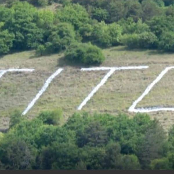 Slovenci ne daju natpis Tito s brda: Još “gleda” prema Italiji