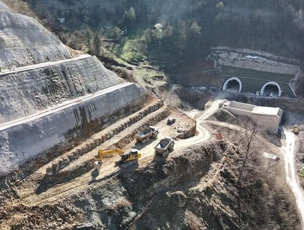 Tragedija kod Zenice: Dvojica radnika poginula na gradilištu autoceste