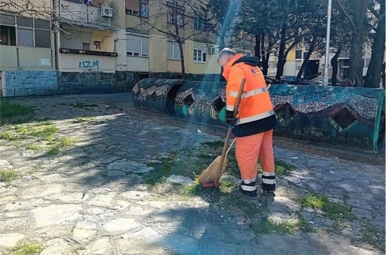 nakon inspekcijske kontrole utvrdjeno je da su radnici bosnjaci otpusteni na nezakonit nacin iz jp komunalno mostar i nalozeno je da se vrate na svoje poslove
