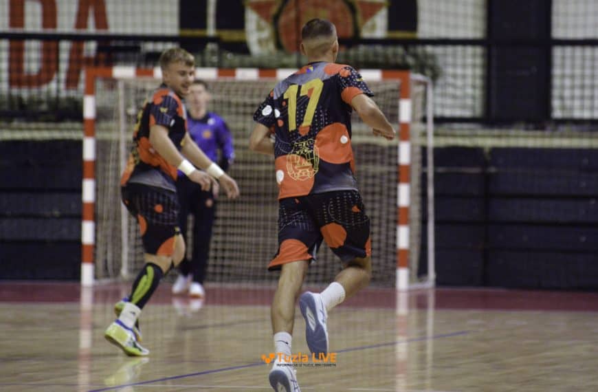 Rukometaši Slobode u derbiju kola bolji od Žepča (Foto)