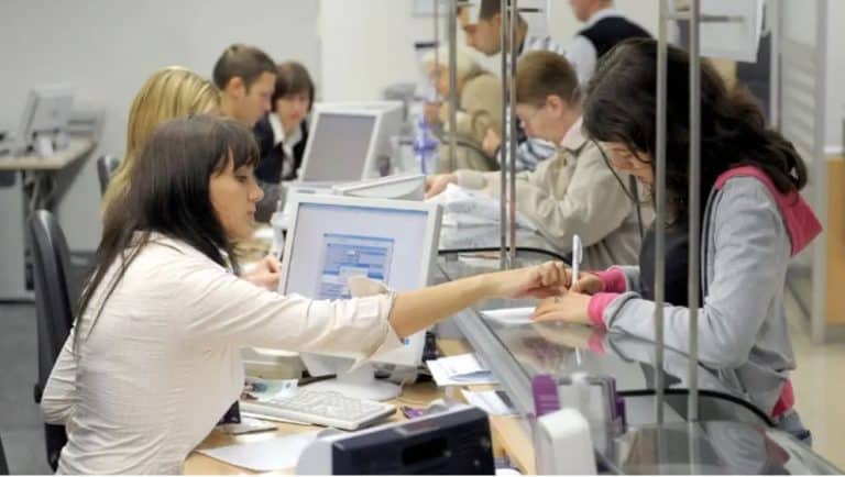 banke u fbih sve vise zaradjuju na naknadama a najveci izvor prihoda su gradjani