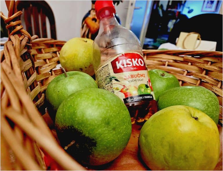 Koliko je koristan jabučni ocat? Misljenja su podijeljena