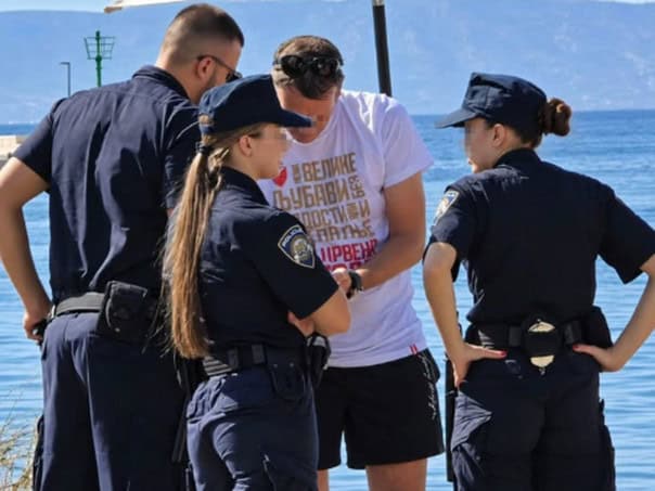 U Makarskoj je na 14 dana zatvora osudjen muškarac koji je veličao ratnog zločinca Ratka Mladića i vrijeđao Hrvatsku