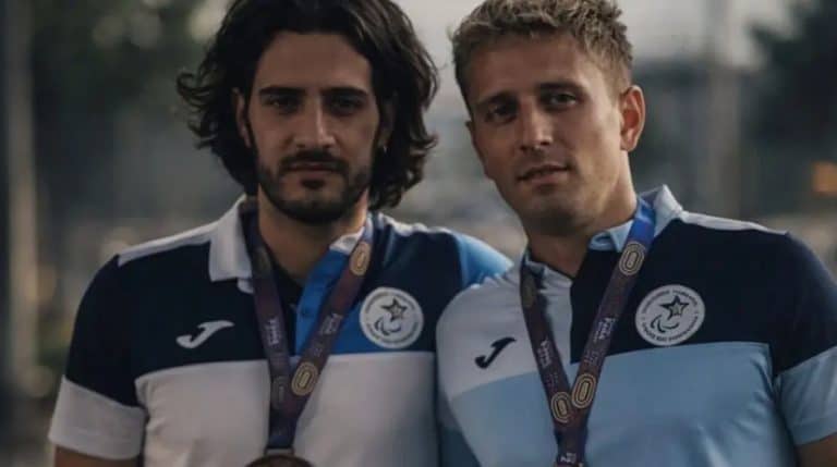 omar bojic paraatleticar bih i vodic faris ibrahimpasic osvojili bronzanu medalju na gran prix u kolumbiji
