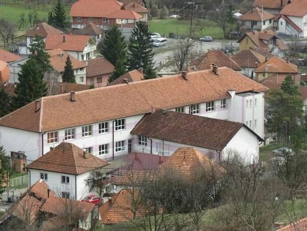 Uhapšena učenica iz Tuzle koja je nožem napala školske drugarice