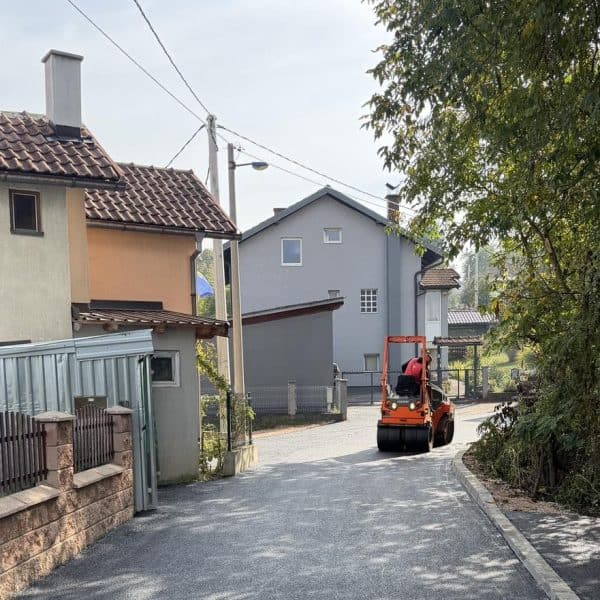 Završeno asfaltiranje puta u MZ Kiseljak u okviru programa „Putna infrastruktura II“