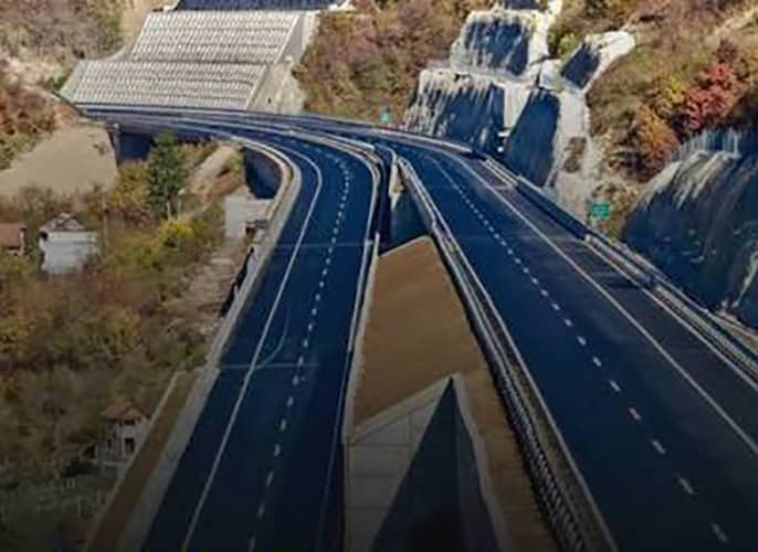 Presječena vrpca, a autoput zatvoren: Građani mogu samo gledati nove kilometre