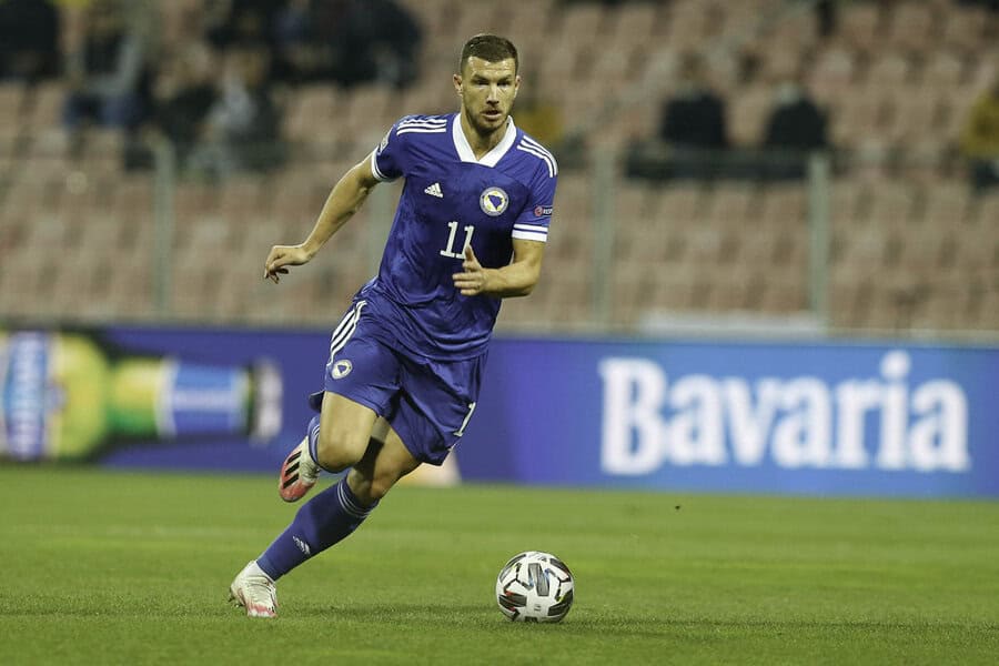 Edin Dzeko, broj 11