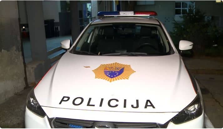 nepoznate osobe u objekat u tesnju ubacile suzavac povrijedjeno 38 osoba