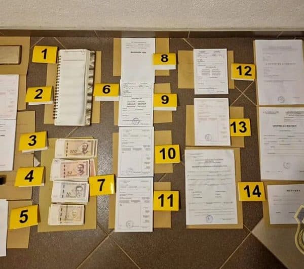 u vitezu uhapsena doktorica kod kuce pregledala pacijente i ovjeravala pecatom doma zdravlja osumnjicena za zloupotrebu polozaja